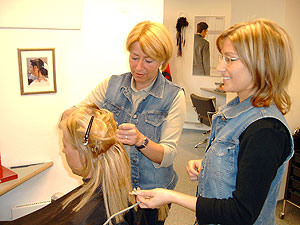 Haarverlängerung - Friseursalon Karin Pallinger